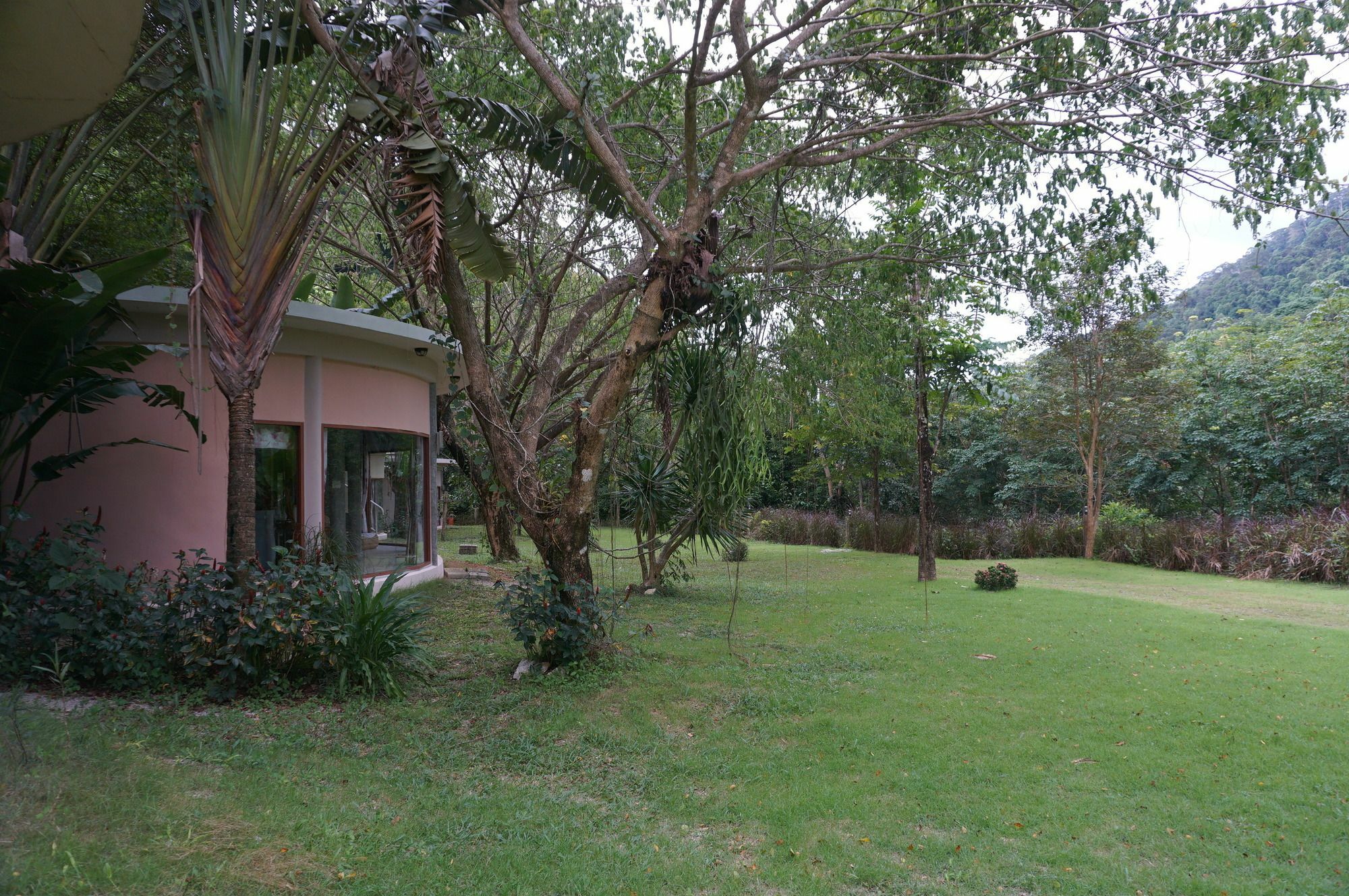 Smallville Resort Ranong Esterno foto