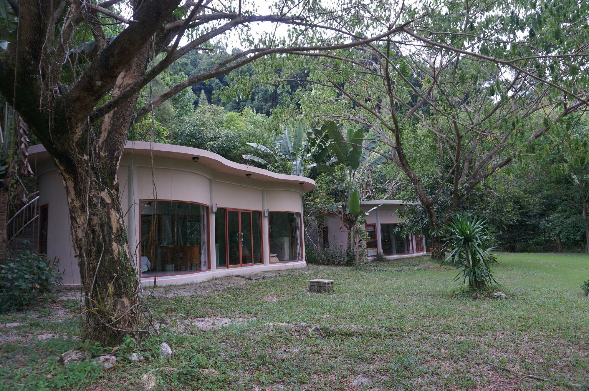 Smallville Resort Ranong Esterno foto