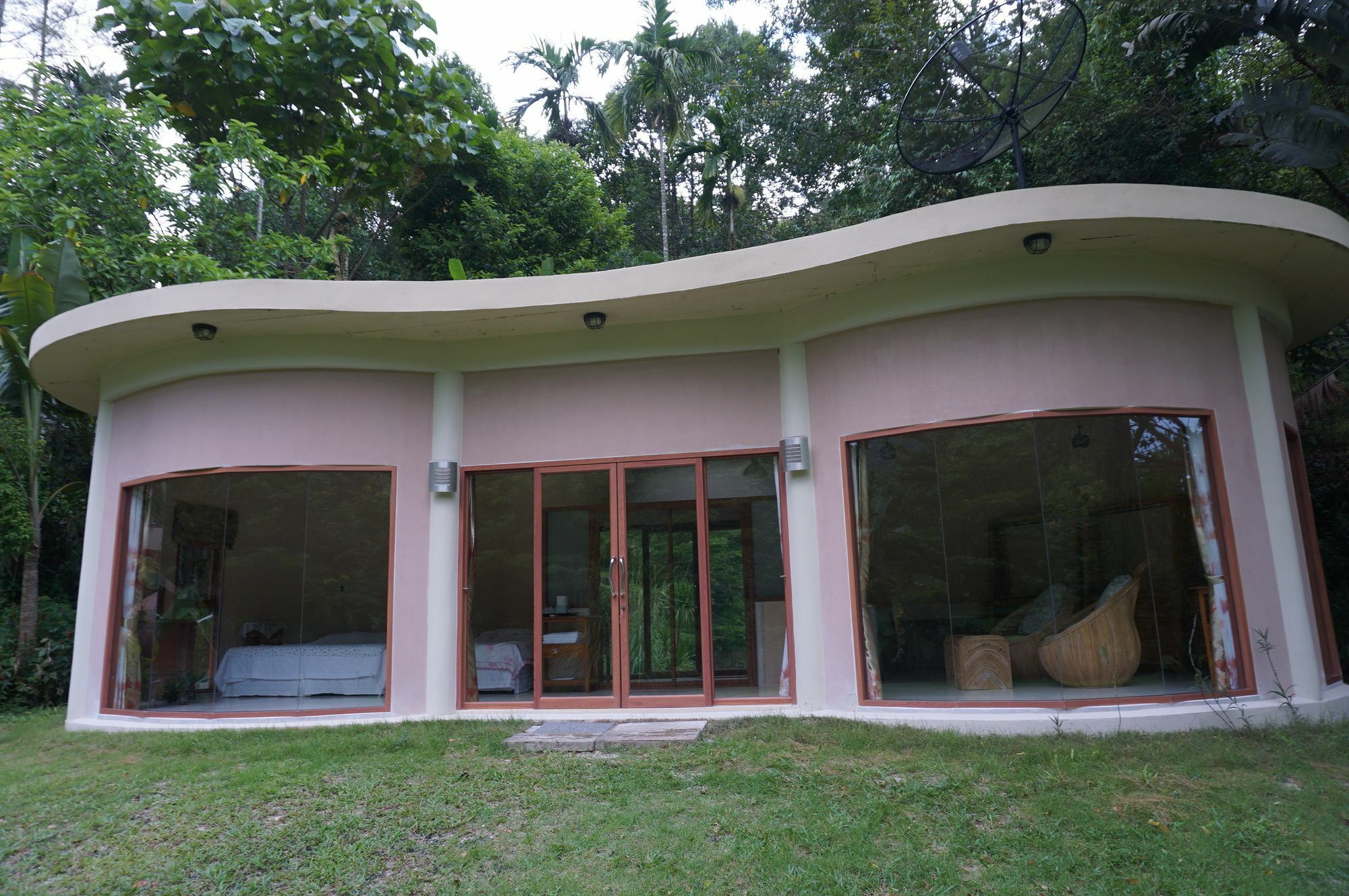 Smallville Resort Ranong Esterno foto